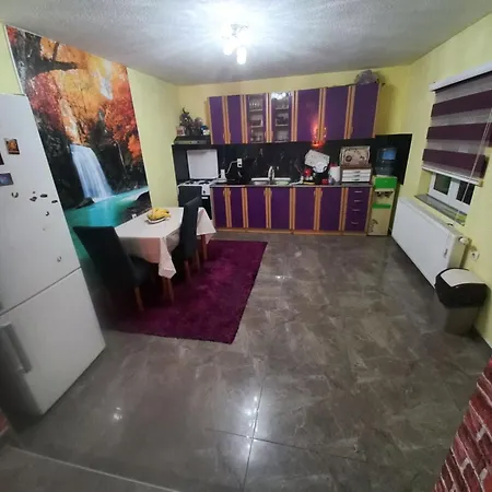 Kenan Apartment *